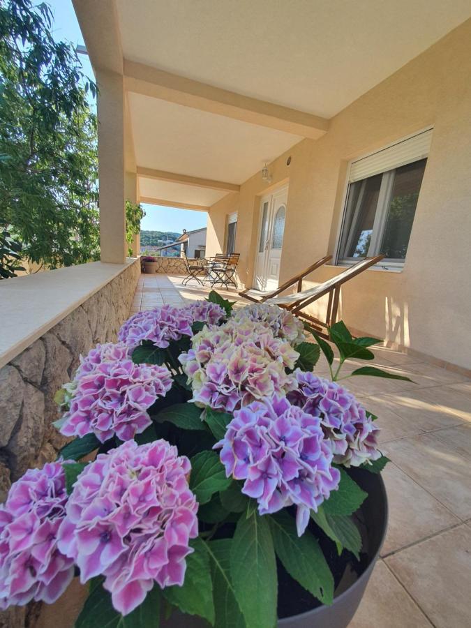 Nonna Vittoria 1 Apartment Mali Losinj Exterior photo
